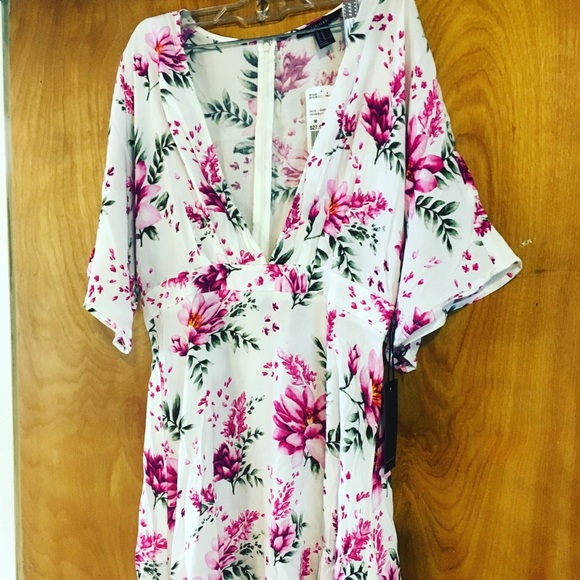 Beautiful Floral Print Mini Summer Dress🌺 - Picture 5 of 6